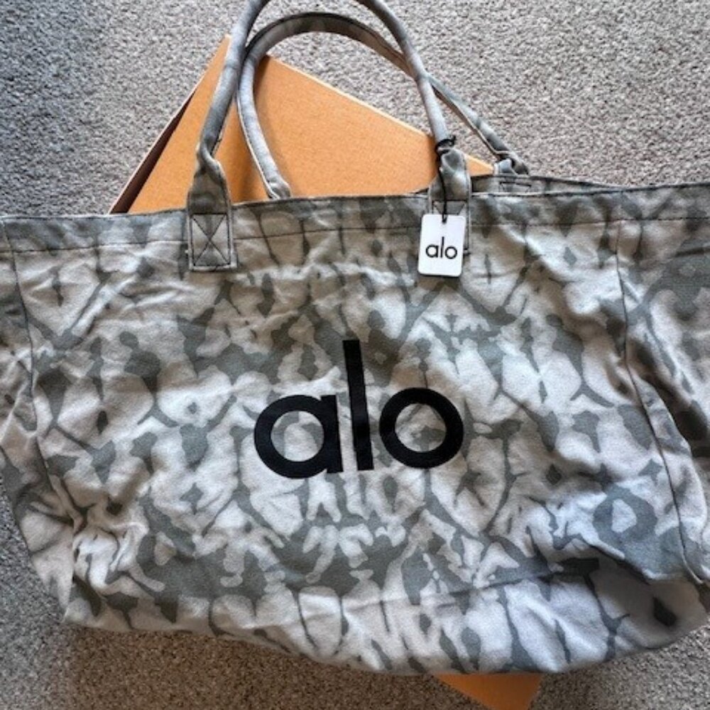 NWT - Alo Tote Bag